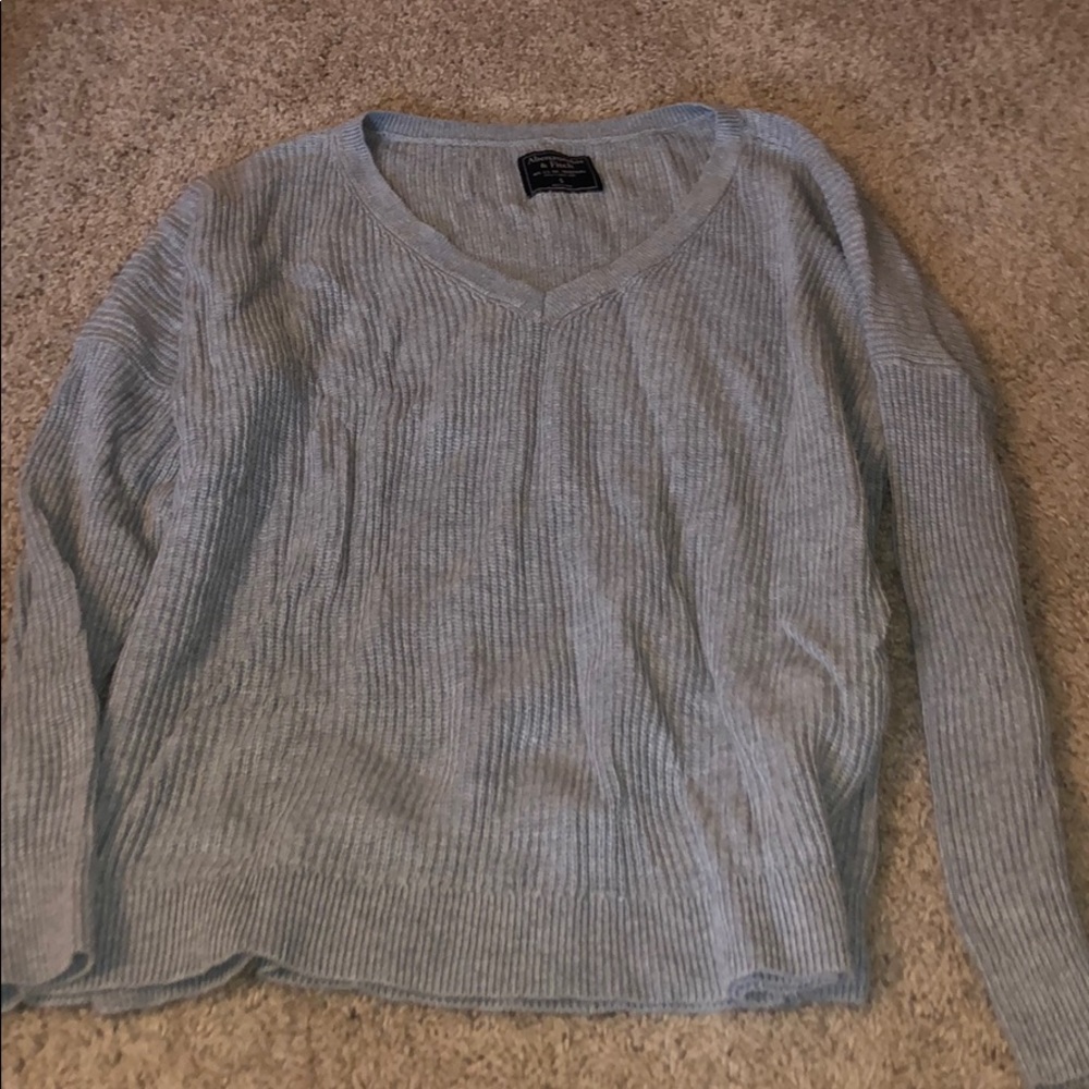 Abercrombie & Fitch sweater